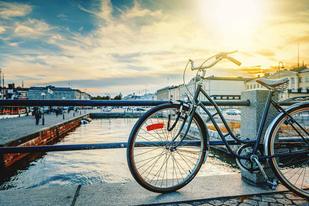 helsinki cycling tour